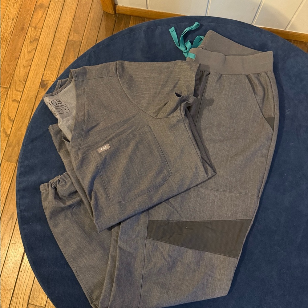 Figs scrub dark heather grey size medium